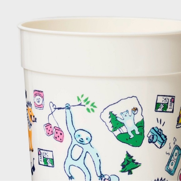 Roller Rabbit Party Cups Set - Picture 3 of 5